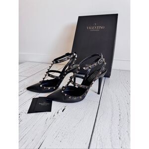 Valentino Garavani - Matte Black Rockstud Leather Pumps